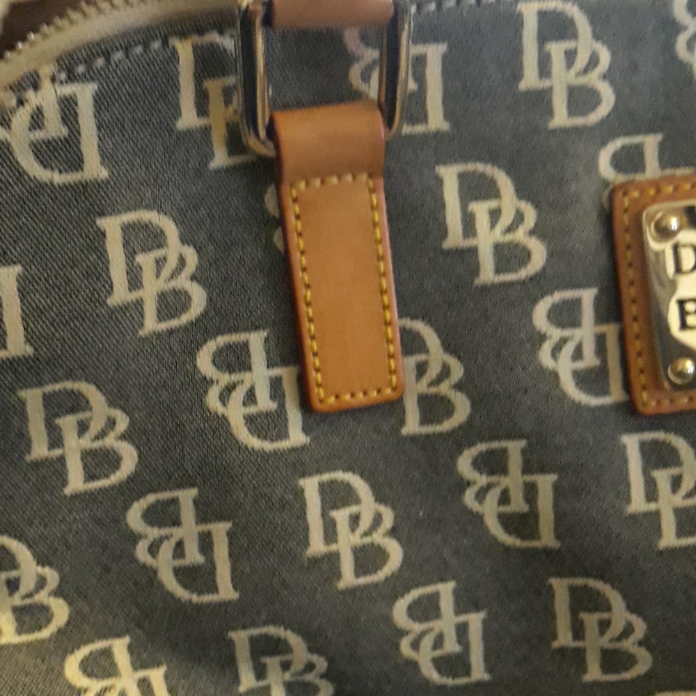 Purse - Picture 3 of 8